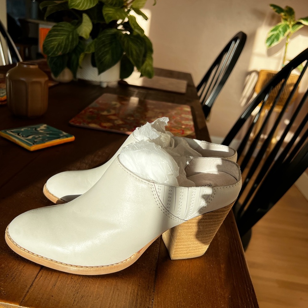 Leather Jeffrey Campbell mules— like new!